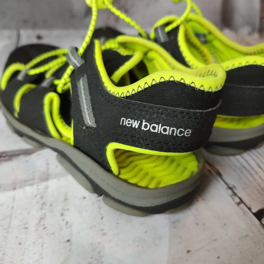 New Balance Kids Black/Lime Adirondack Water Shoe Sandal P1W - Picture 5 of 8